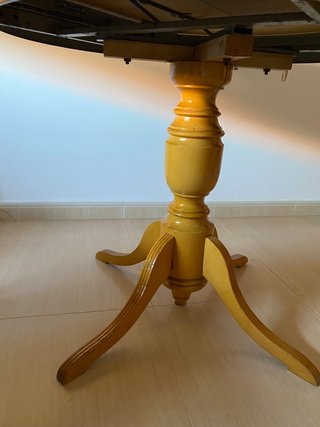 Mesa de  comedor de roble