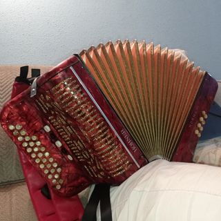 acordeon hohner norma III