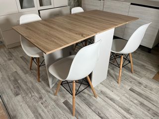 MESA DE COMEDOR *SUECIA* EXTENSIBLE + 4 SILLAS