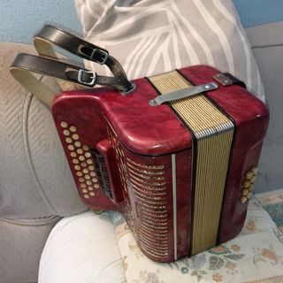 acordeon hohner Norma lll A# / D#