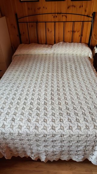Colcha antigua de Ganchillo