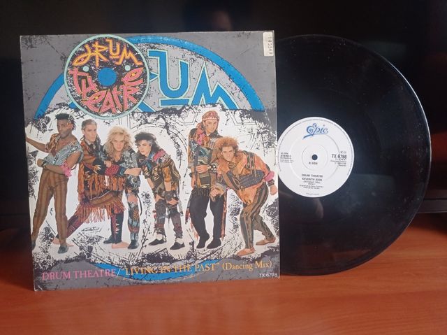 Drum Theatre--Living in the past