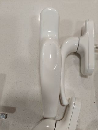 Manillas para puertas y ventanas de PVC y aluminio