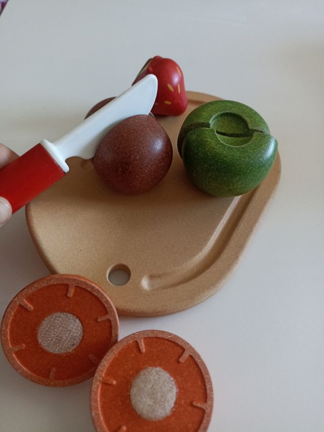Frutas para cortar de juguete de Plantoys