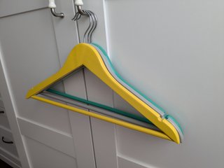 Perchas de madera