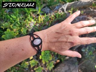 Bracciale in macrame con quarzo rosa