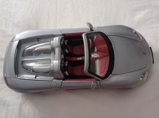 Maqueta de Porsche Escala 1/18