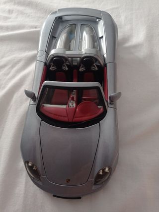 Maqueta de Porsche Escala 1/18