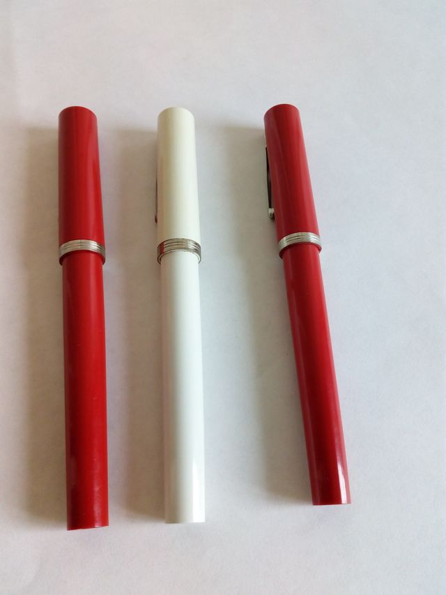 LOTE DE 3 PLUMAS ESTILOGRÁFICAS