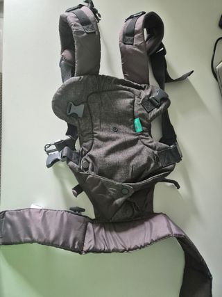 Mochila portabebes infantino