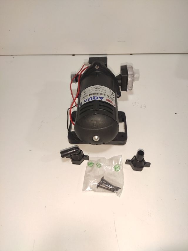 Bomba de agua 7L con presostato Fiamma