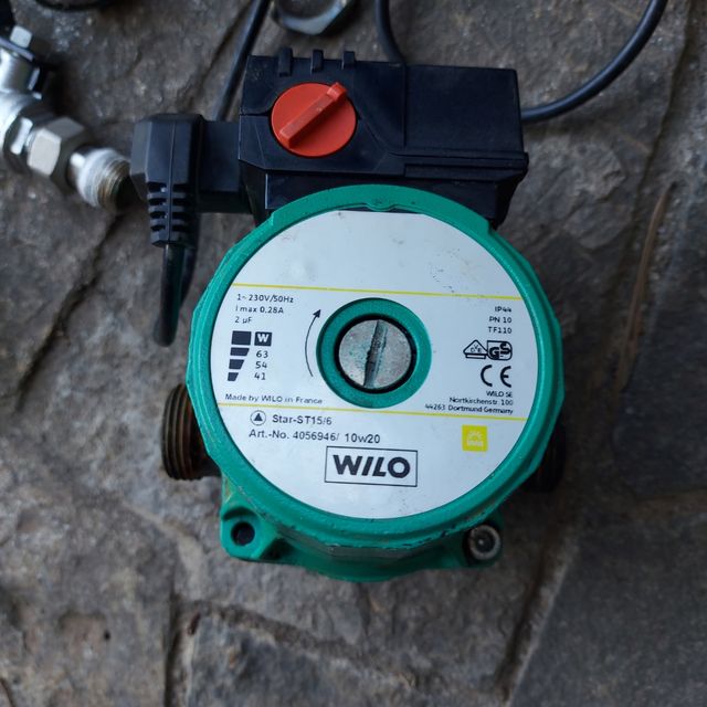 Llaves bola y material fontanería