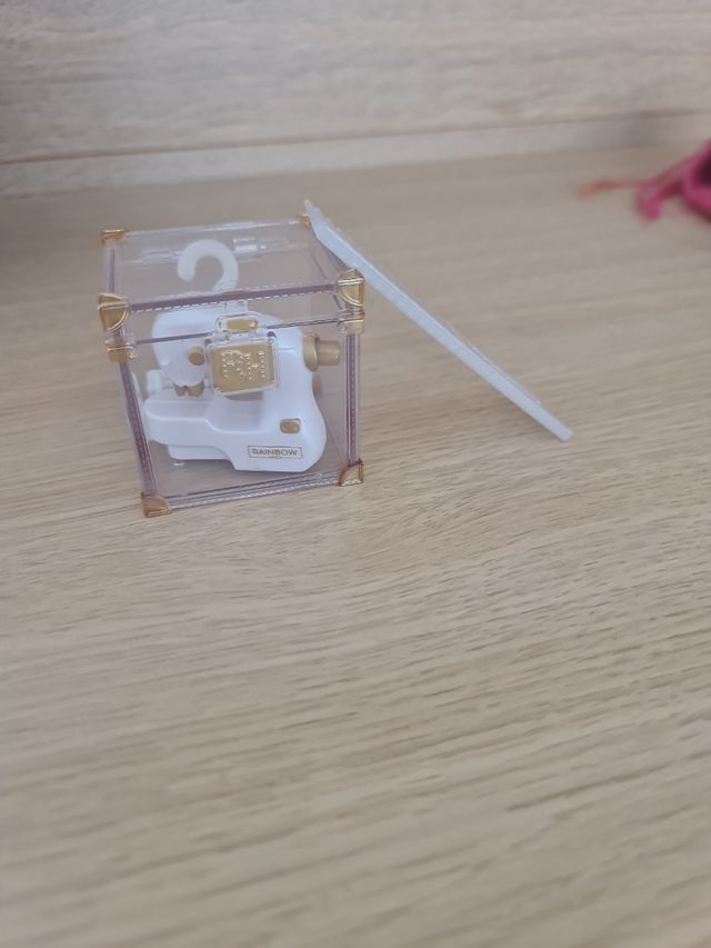 Muñeca rainbow high