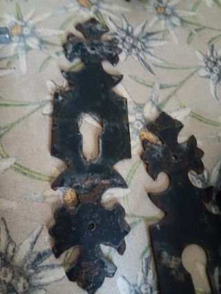 Pomo ,manilla,embellecedor de hierro