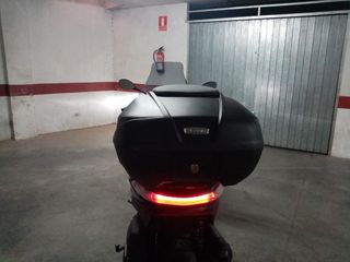 Moto Piaggio MP3 530