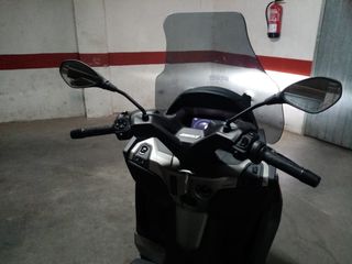 Moto Piaggio MP3 530