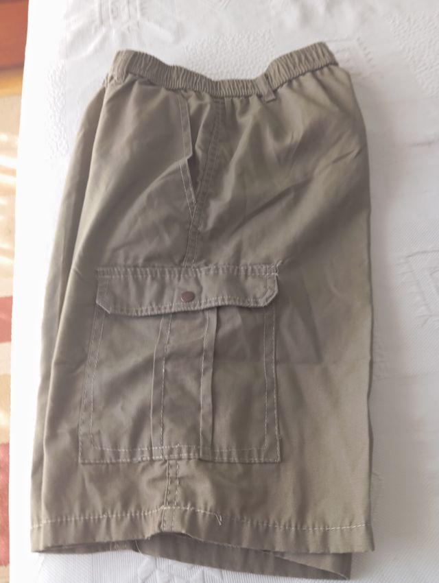 Pantalón corto hombre con muchos bolsillos