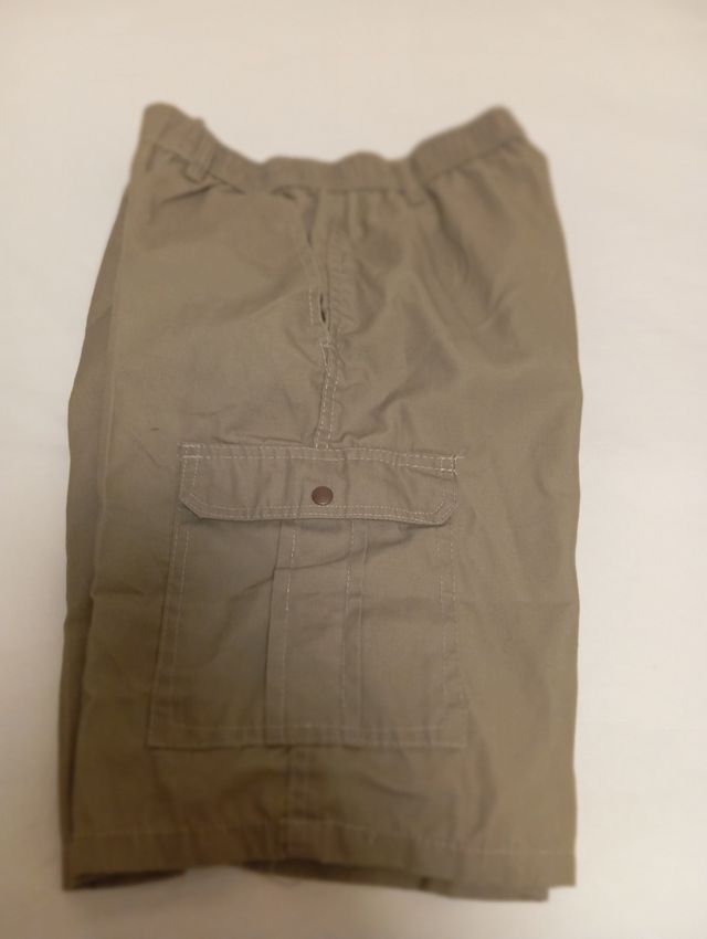Pantalón corto hombre con muchos bolsillos