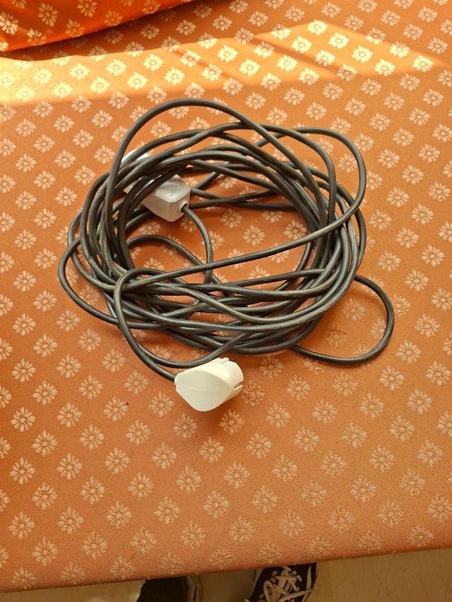 5 PROLONGADORES ELÉCTRICOS. 