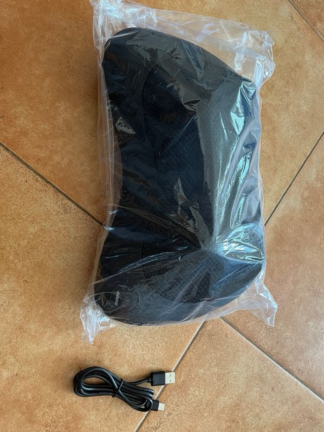 Cojín masaje inalámbrico + cepillo masajeador