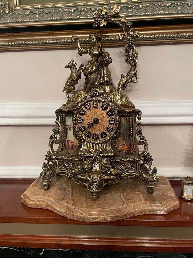 Reloj decorativo