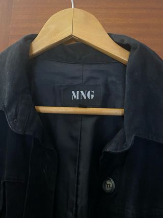 Chaqueta negra antelina entallada