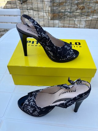 Scarpe con pizzo Pittarello