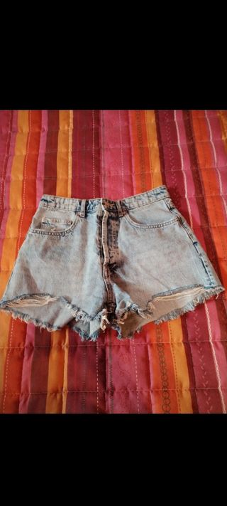 Vaqueros cortos Zara