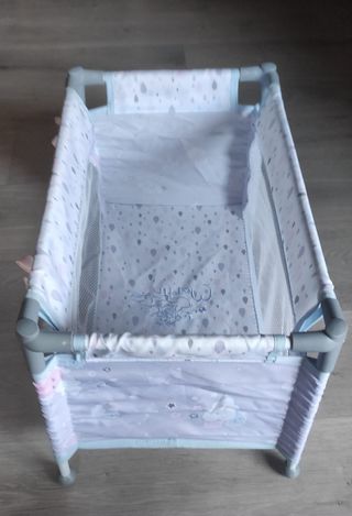 Cuna de juguete