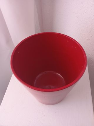maceta roja