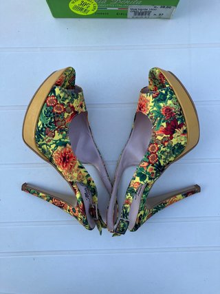 Sandali a fiori