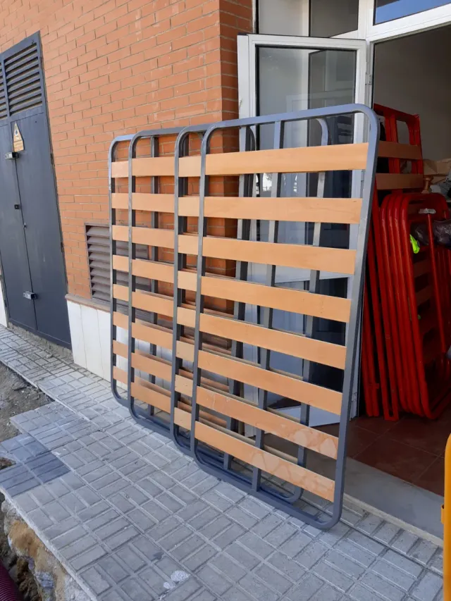 giroletto 90 con gambe a partire da 10 euro