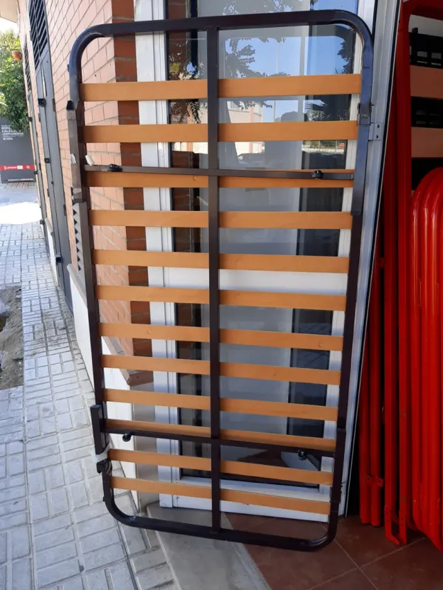 giroletto 90 con gambe a partire da 10 euro