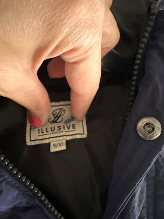 Cazadora Illusive talla 9-10 años
