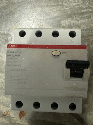 Interruptures Magnetotermicos y diferenciales