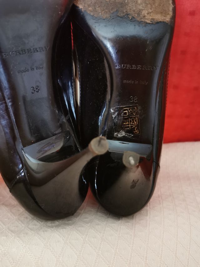 Zapatos Burberry con estampado clásico de la marca