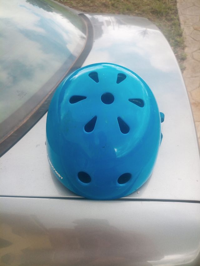 Casco blu