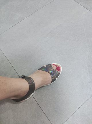 Sandalias Mustang nuevas