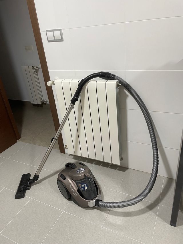 Aspiradora Rowenta Compact Power Cyclonic