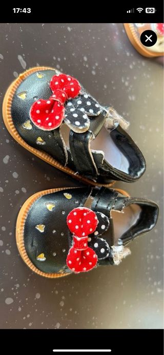 ZAPATITOS PARA MUÑECO NENUCO