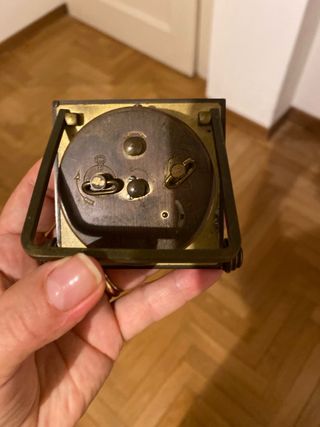 Antico orologio da tavolo in ottone Swiza Mignon