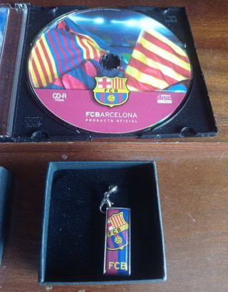 Memoria USB y CD FCB