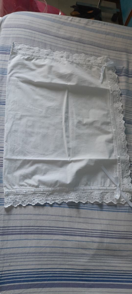 Set Lenzuolo E Federa bebe pizzo San Gallo