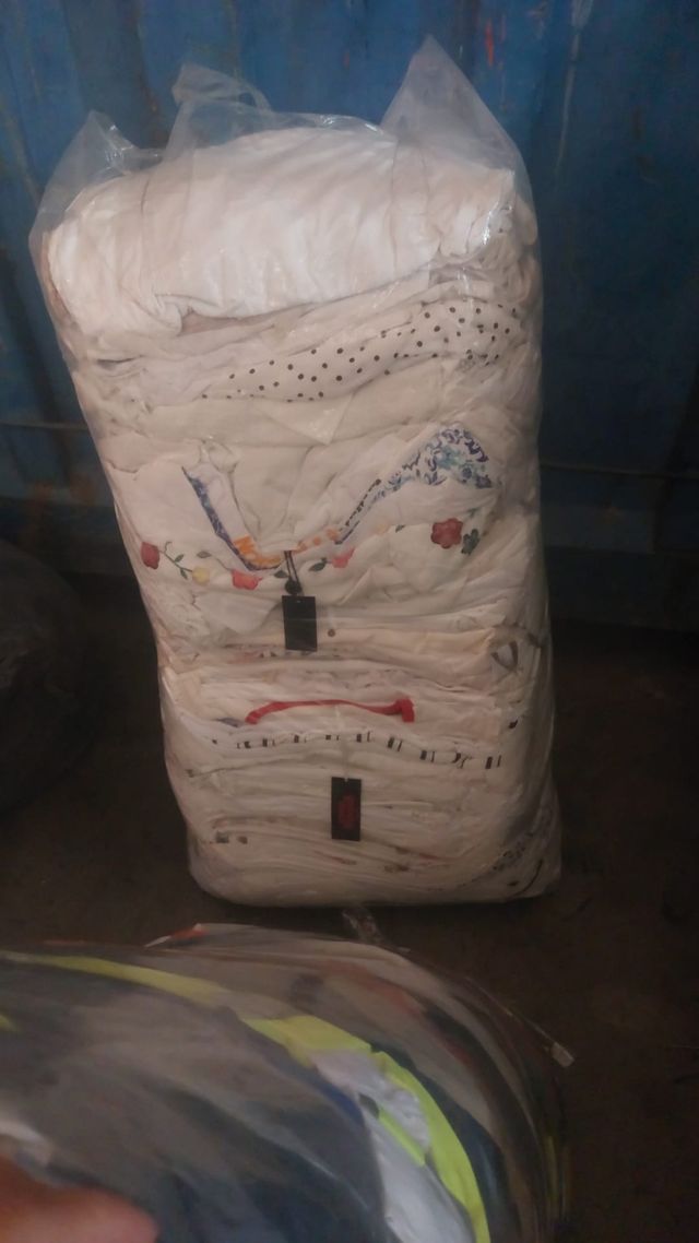 Ropa blanca mujer ibicenca segundamano