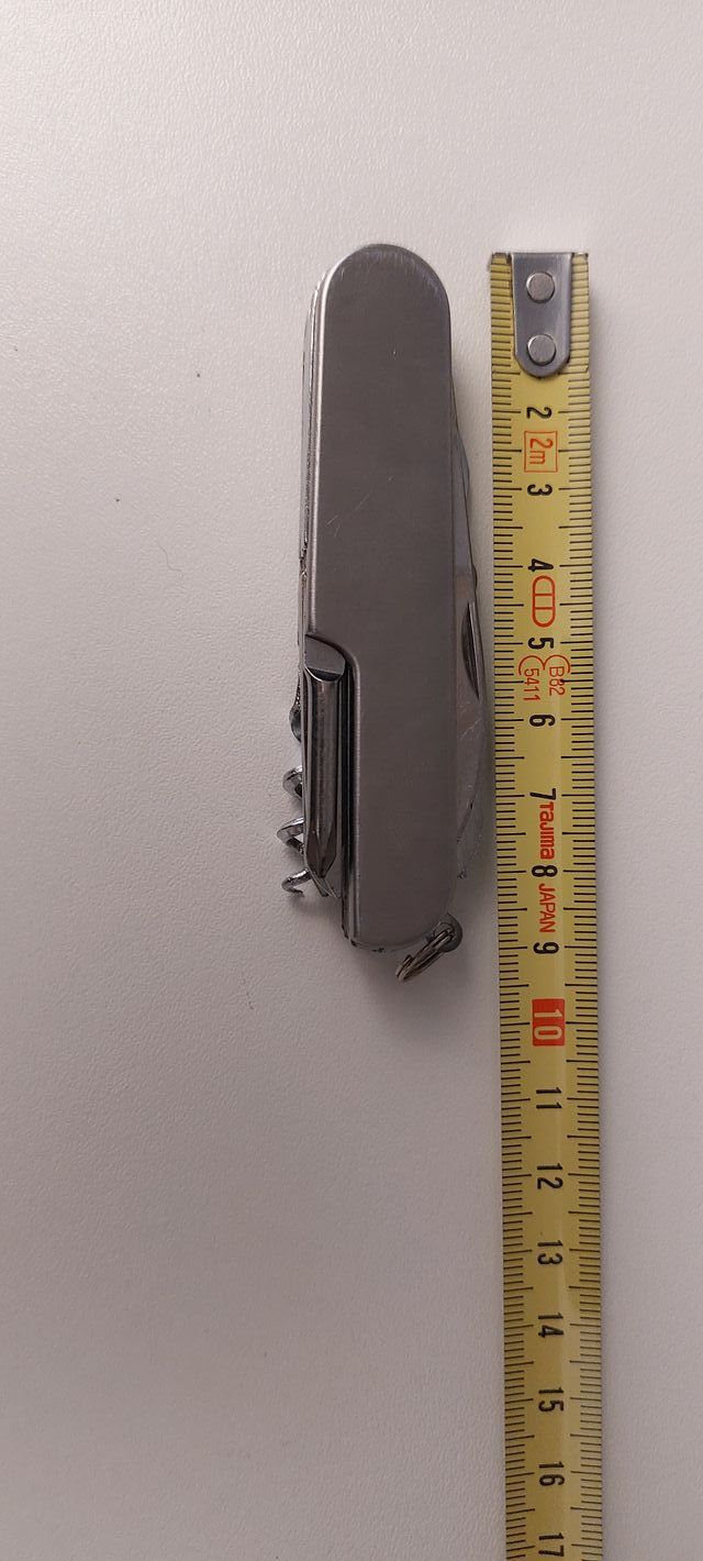 Coltello multiuso in acciaio