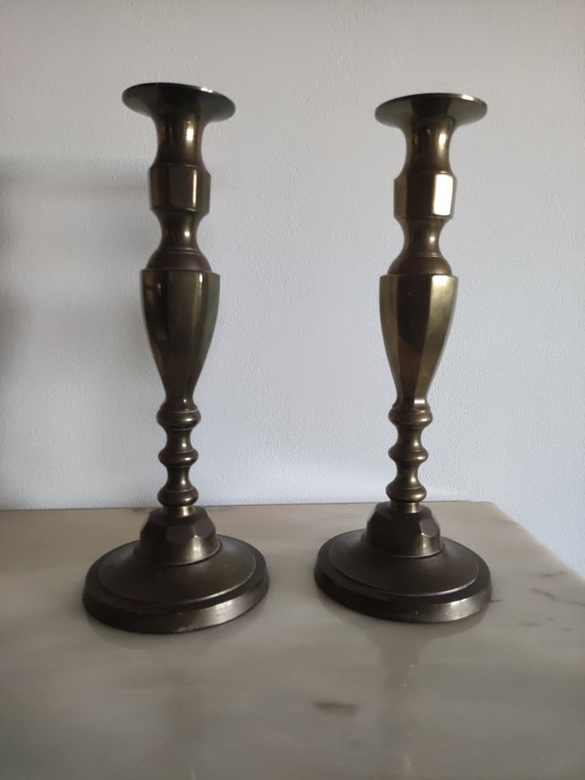 Pareja de candelabros