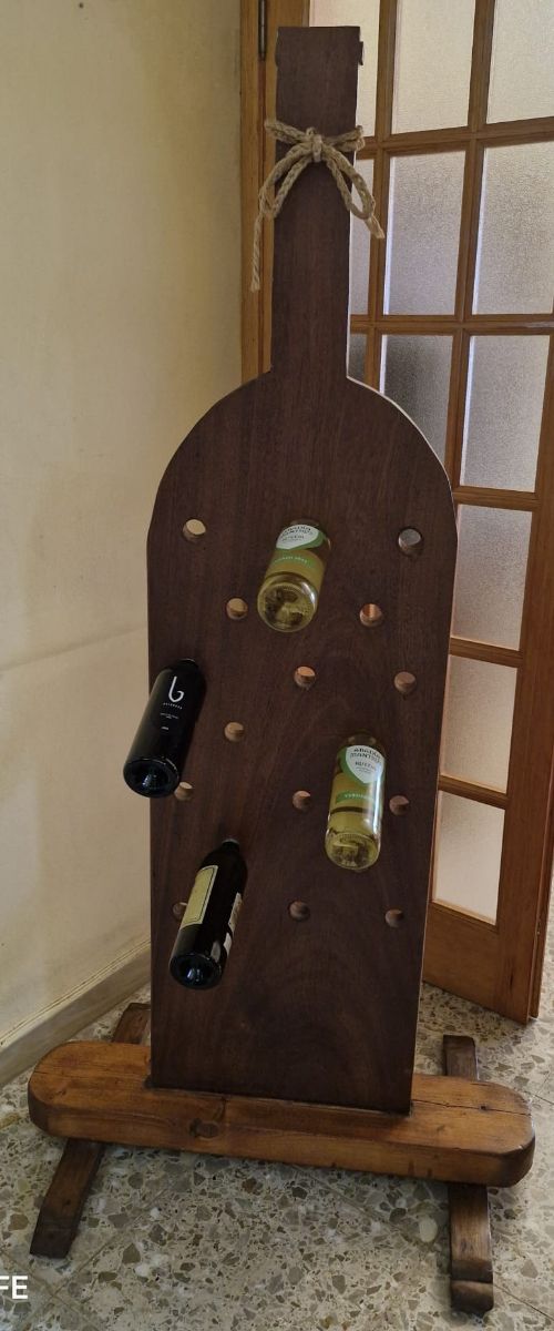BOTELLERO ARTESANAL DE MADERA MACIZA 18 BOTELLAS.