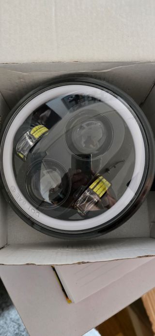 Faro moto harley 