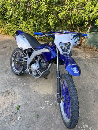 Moto derbi senda r 125cc