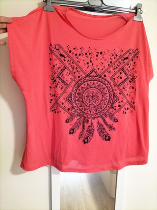 Camiseta coral